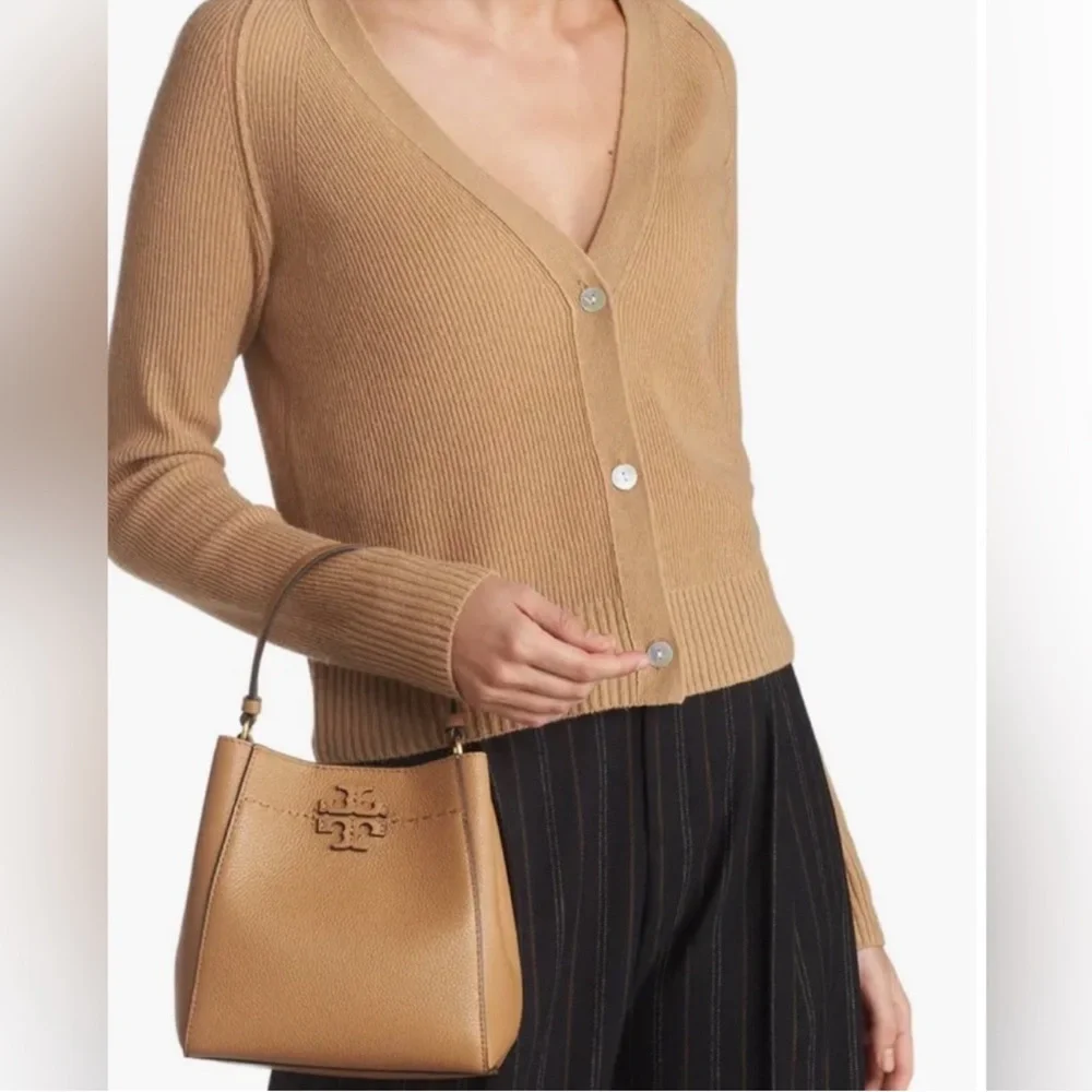 Tory Burch McGraw small bucket bag in moose - Picture 2 of 9